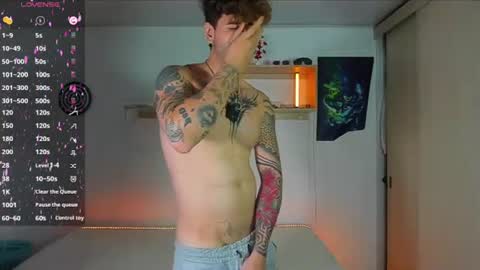 Snapshot of ares_blue chatting on June 26, 2026, 4:33 pm ares blue online show from June 26, 2026, 4:33 pm