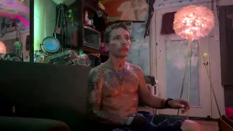 Snapshot of argabright chatting on September 22, 2025, 5:42 am argabright online show from September 22, 2025, 5:42 am