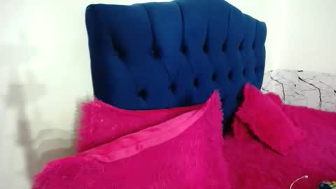 ARIANNA  online show from April 21, 2026, 3:13 am