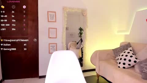 Ari online show from January 30, 2025, 5:39 pm