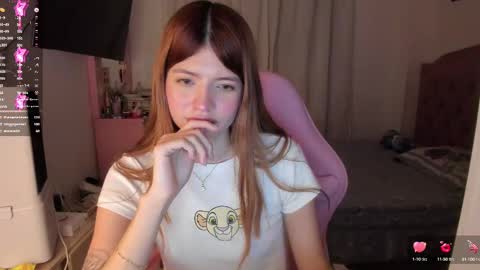 Snapshot of ari_sweet1 chatting on January 5, 2025, 10:10 am Ari online show from January 5, 2025, 10:10 am