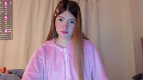 Snapshot of ari_sweet1 chatting on January 7, 2025, 8:24 am Ari online show from January 7, 2025, 8:24 am