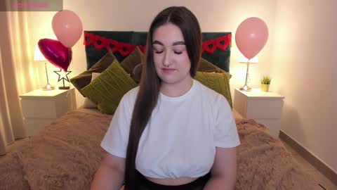 aria_blisss online show from February 19, 2025, 9:50 am
