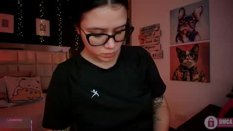 Snapshot of aria_bloomer chatting on May 4, 2026, 11:39 am Ari online show from May 4, 2026, 11:39 am