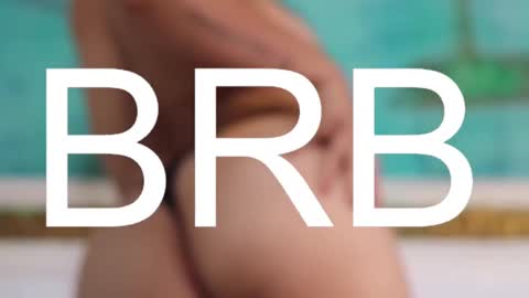 AriaBronw online show from October 17, 2025, 2:08 pm