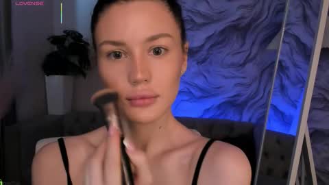 aria_mila online show from March 19, 2026, 3:10 am