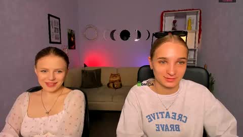 aria_voss_ online show from May 20, 2026, 5:35 am