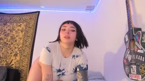 Snapshot of aria_x_orien chatting on June 24, 2026, 4:28 pm Aria and Orien online show from June 24, 2026, 4:28 pm