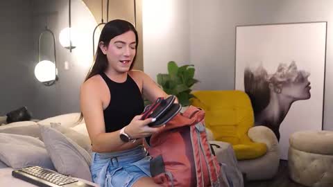 Ariaa online show from February 25, 2026, 6:50 pm