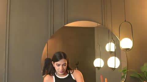 Snapshot of ariaa_isabell chatting on July 10, 2026, 6:54 pm Ariaa online show from July 10, 2026, 6:54 pm