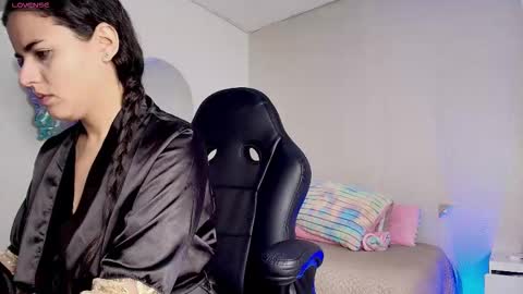 ariaa_vixen online show from January 5, 2026, 8:01 pm