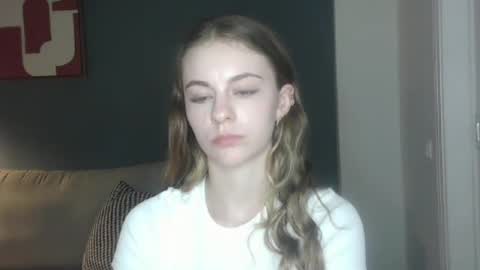 AriaCreazy online show from September 25, 2025, 8:34 pm