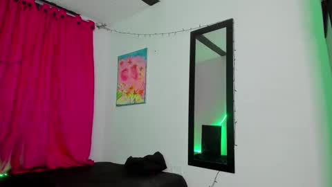 Snapshot of ariadna_4 chatting on March 10, 2025, 5:00 am ariadna_4 online show from March 10, 2025, 5:00 am