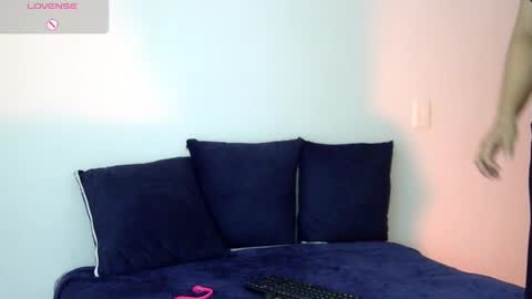 Snapshot of ariadna_grad chatting on April 15, 2026, 1:51 pm A r i a d n a online show from April 15, 2026, 1:51 pm