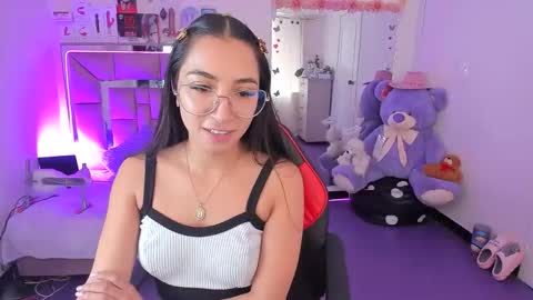 ariadnacappelletty online show from March 11, 2026, 4:24 pm