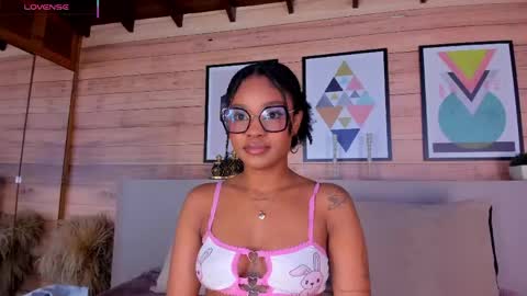 Aria Foster online show from April 16, 2026, 3:40 am