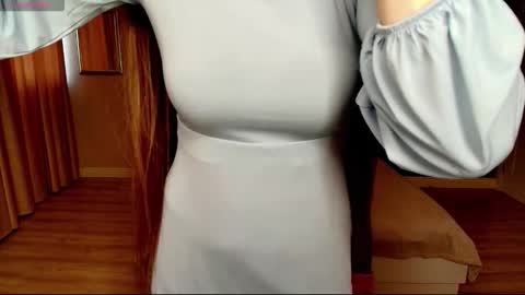 AriaGray online show from January 14, 2026, 7:25 am