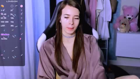 Snapshot of ariamill chatting on September 23, 2025, 4:48 am Ari online show from September 23, 2025, 4:48 am