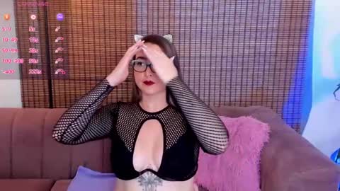 Ariana Cruz online show from December 10, 2024, 4:06 pm