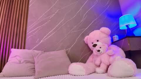 Ariana online show from January 15, 2026, 12:10 pm