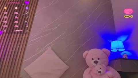 Ariana online show from April 17, 2026, 12:19 pm