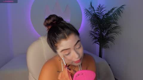 Ariana  online show from October 30, 2025, 12:28 pm