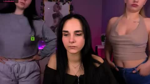 ariana_ross7 online show from February 3, 2026, 8:36 pm