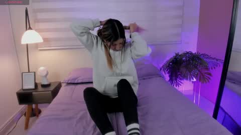 Ariana  online show from April 25, 2026, 2:25 pm