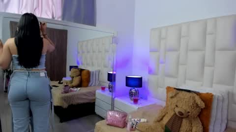  ariana  online show from March 29, 2026, 4:07 pm