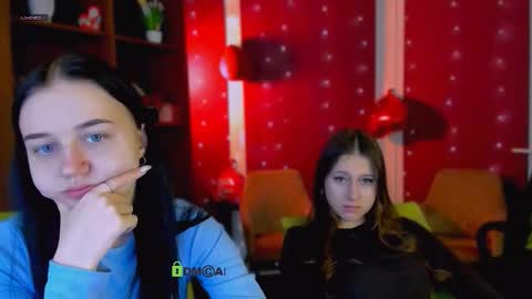 arianaa_cat online show from February 15, 2026, 7:21 pm