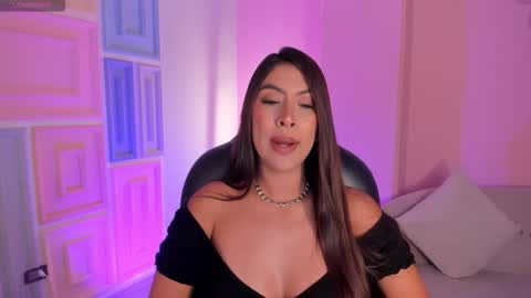 Ariana Dumont online show from September 11, 2025, 11:43 am