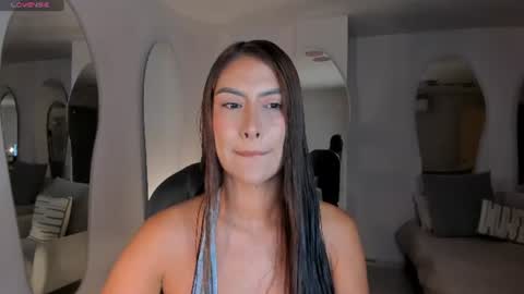 Snapshot of arianadumont chatting on June 27, 2026, 11:04 am Ariana Dumont online show from June 27, 2026, 11:04 am