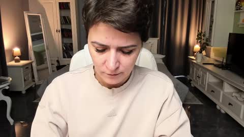 Ana online show from February 13, 2025, 12:21 pm