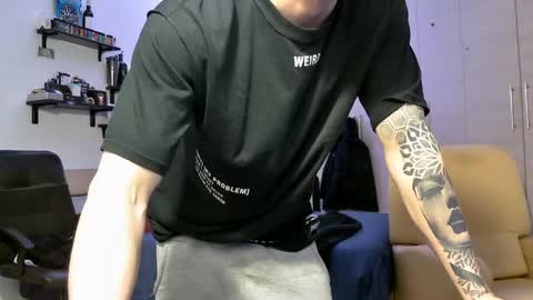 Banana online show from February 18, 2025, 8:14 pm