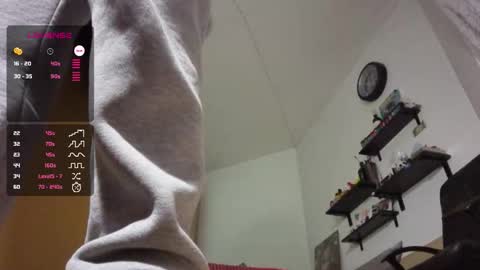 Banana online show from November 1, 2025, 10:56 pm