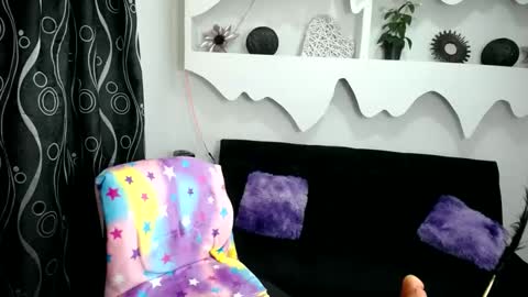 ariana online show from October 30, 2025, 2:07 pm