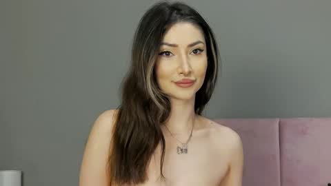 arianna_moonx online show from October 25, 2025, 9:09 pm