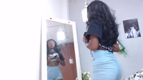 arianna rossi online show from March 26, 2026, 1:06 pm