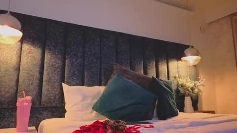 Arianna online show from September 24, 2025, 7:50 pm