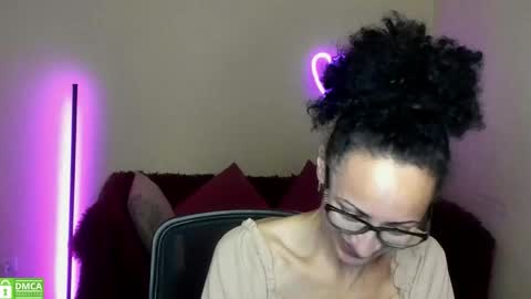 Arianna online show from September 25, 2025, 5:38 pm