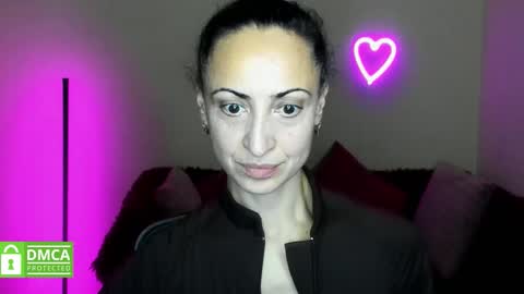 Arianna online show from October 16, 2025, 5:36 pm