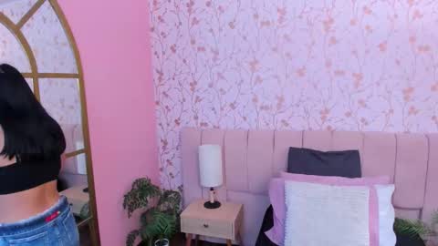 Arianna online show from November 28, 2025, 11:57 am