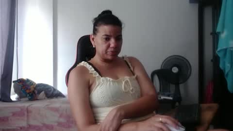 Snapshot of ariannaloovel chatting on May 11, 2026, 4:26 pm ariannaloovel online show from May 11, 2026, 4:26 pm