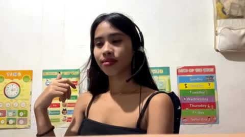 Mila online show from May 6, 2026, 2:11 pm