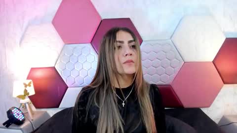 Snapshot of ariarous chatting on May 20, 2026, 4:02 pm aria online show from May 20, 2026, 4:02 pm