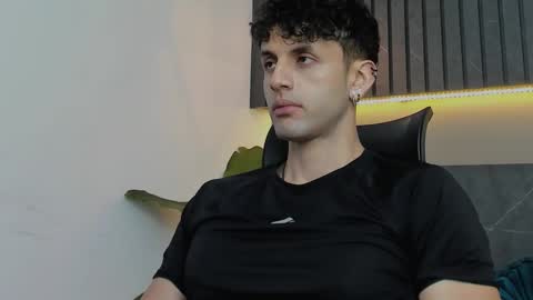 ariasaadeh online show from September 24, 2025, 12:08 pm