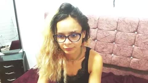 ariasmithog online show from February 1, 2025, 7:44 pm