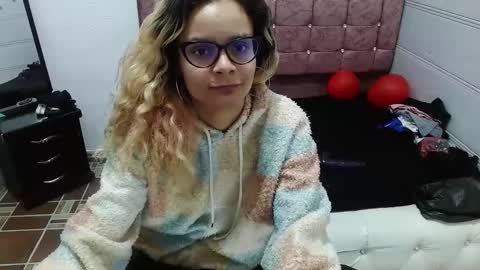 ariasmithog online show from February 24, 2025, 3:02 am