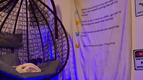 Aria online show from April 5, 2026, 8:39 pm