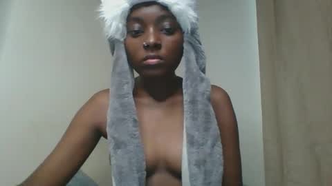 Snapshot of ariax_a chatting on April 26, 2026, 9:18 am Tight pussy online show from April 26, 2026, 9:18 am